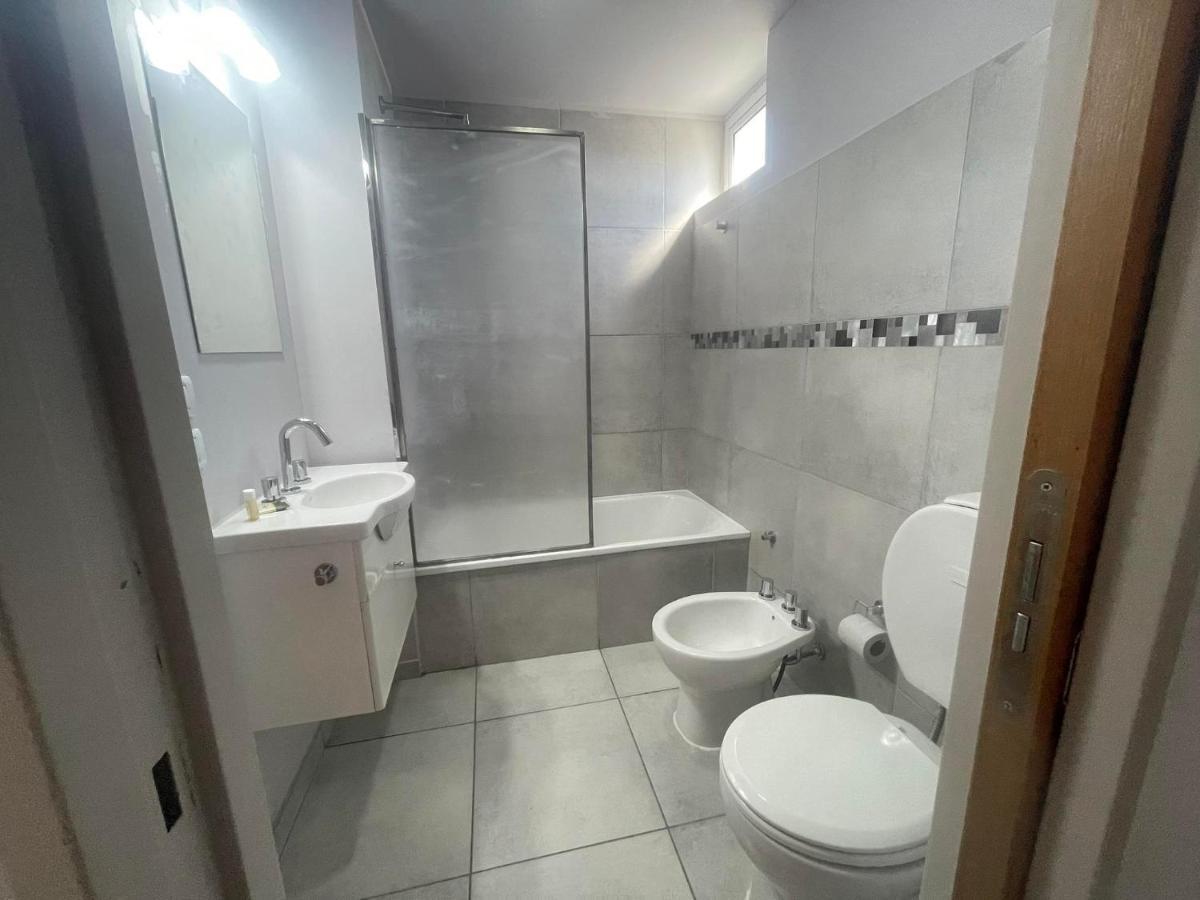 Departamento Por Dia Para 4 Personas Con Cochera Cubierta En Bahia Blanca Luaran gambar